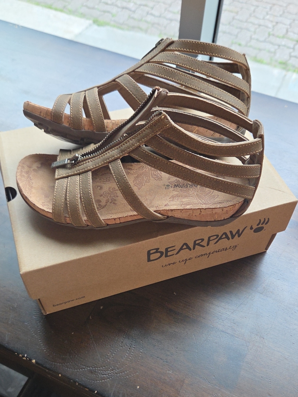 BearPaw Size 8 Women's Brown Strappy Zip Sandals NEW